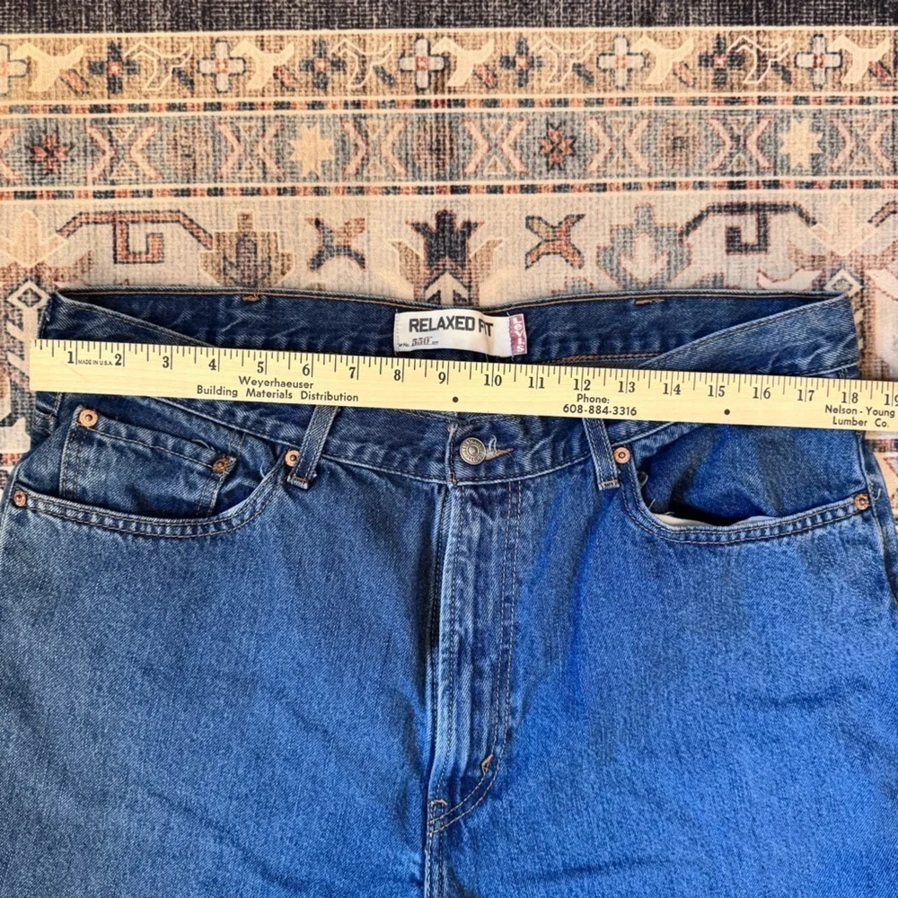 Levi’s 550 Relaxed Fit Men’s Medium Wash 100% Cotton Denim Size 38x29